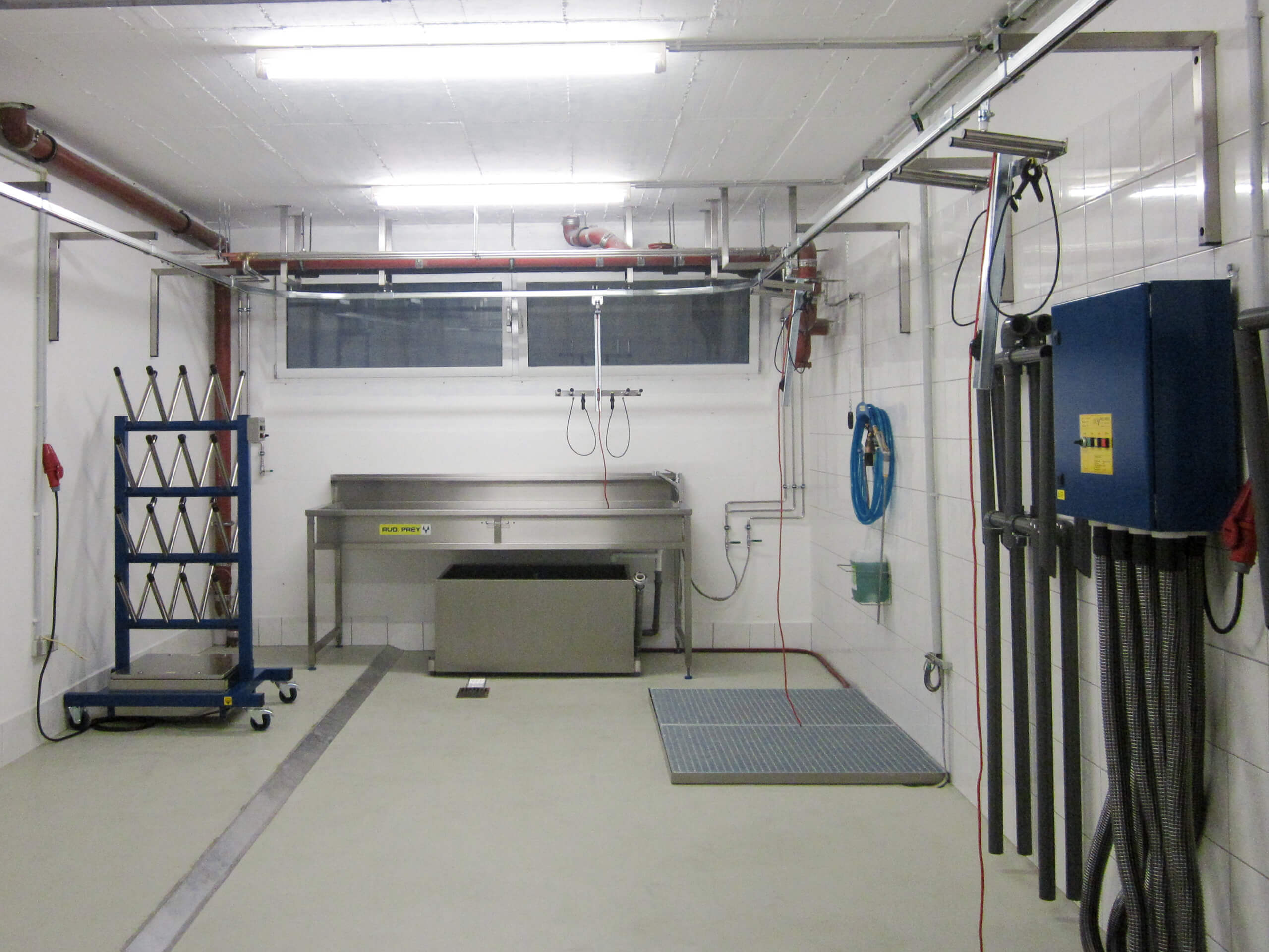 SPE Schutzzeug-Pflege-Einrichtung