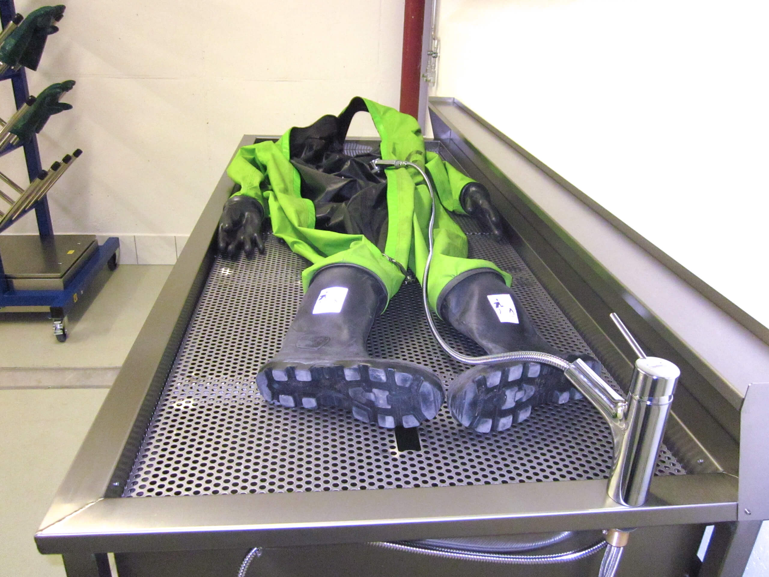 SPE Schutzzeug-Pflege-Einrichtung