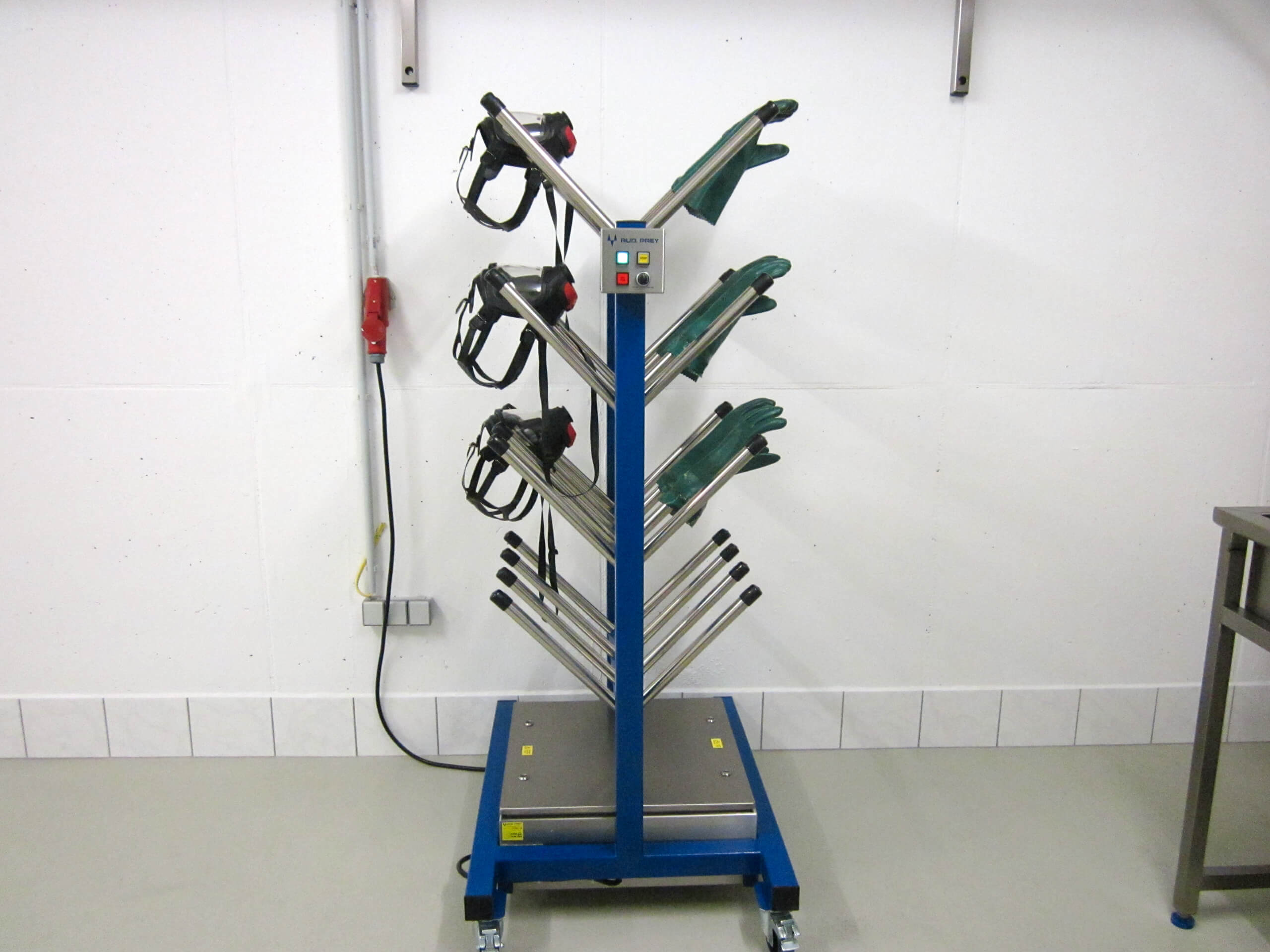 SPE Schutzzeug-Pflege-Einrichtung