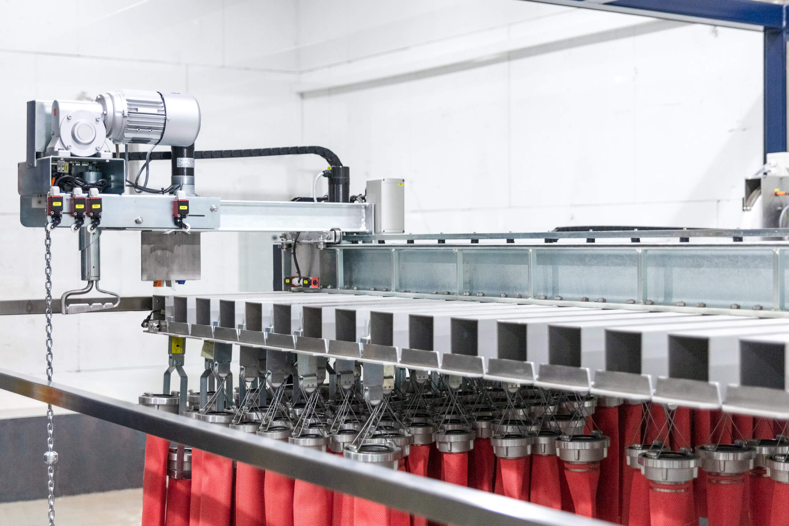 ASA-B Automatische-Schlauch-Aufhängebühnenanlage